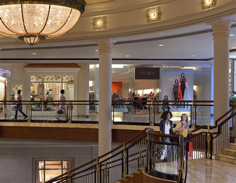 prada phipps plaza